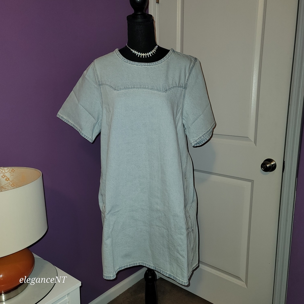 Levi's Light Blue Casual Tee Dress Sz: L NWT - Picture 11 of 12
